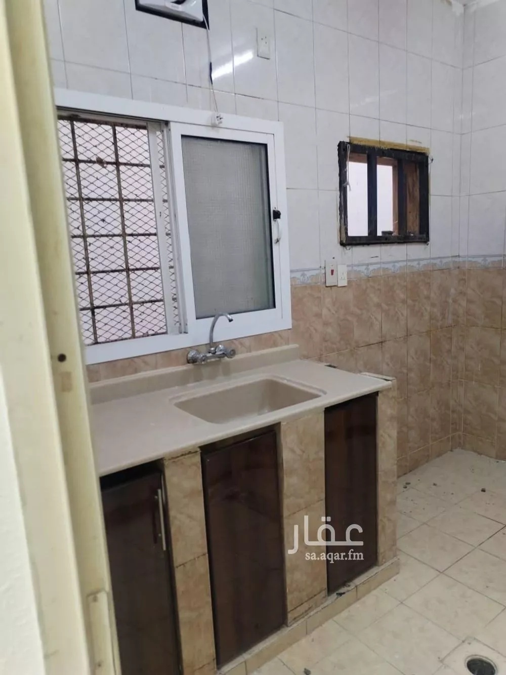 عمارة 325 م² في الثقبة 7