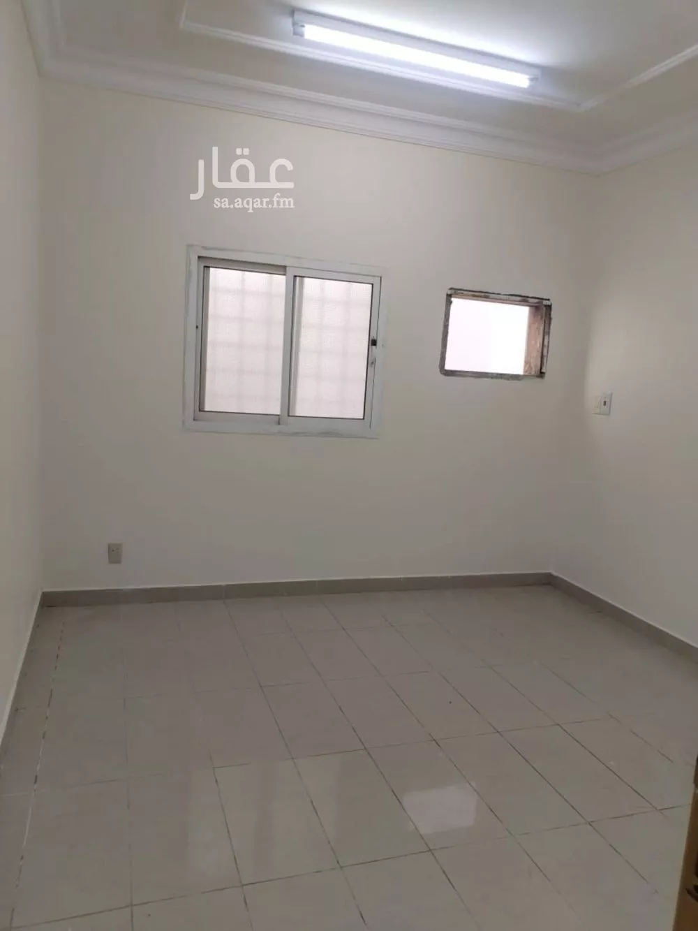 عمارة 325 م² في الثقبة 9
