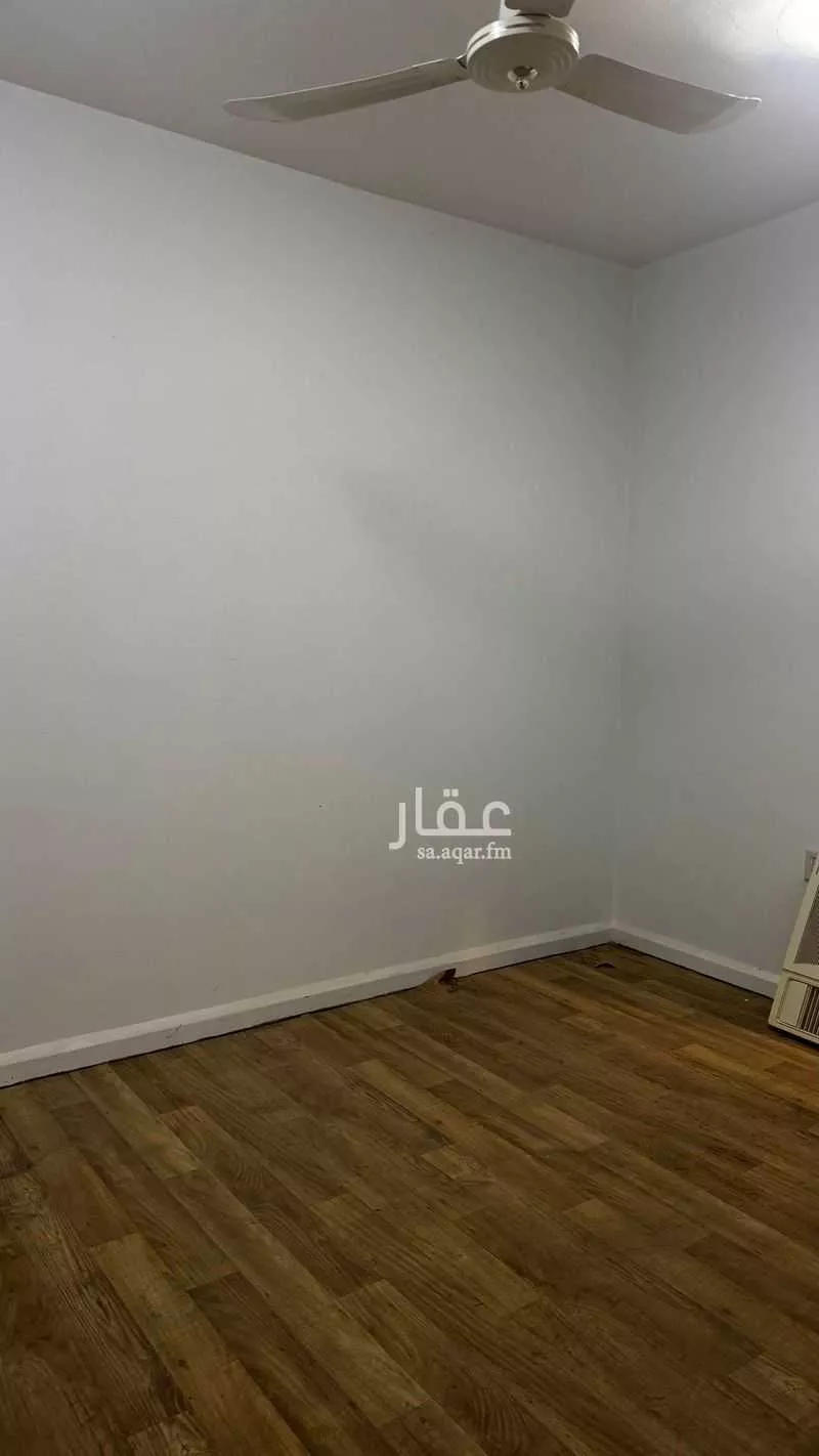 325 sqm building in Al Thuqbah 2