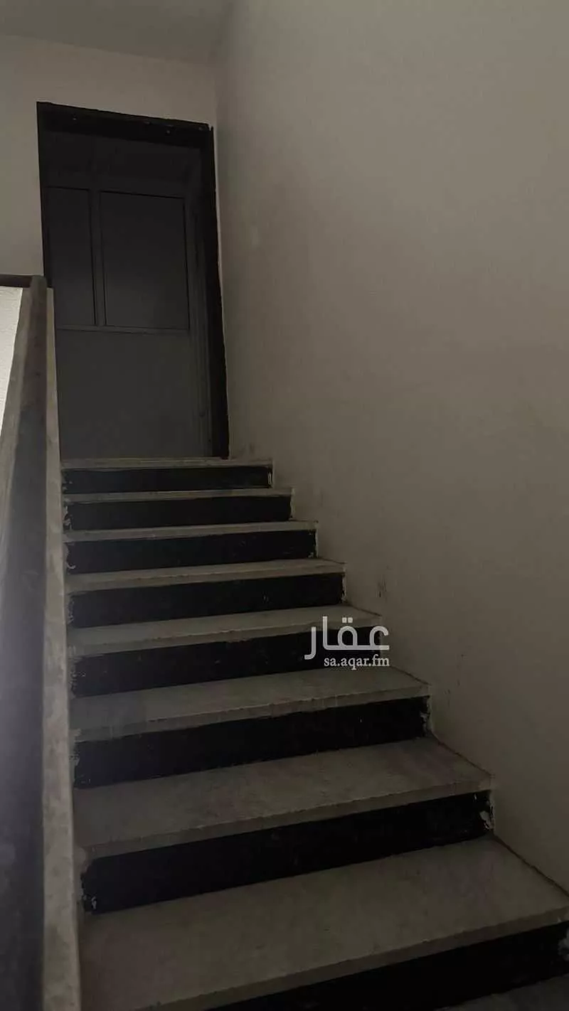 325 sqm building in Al Thuqbah 18