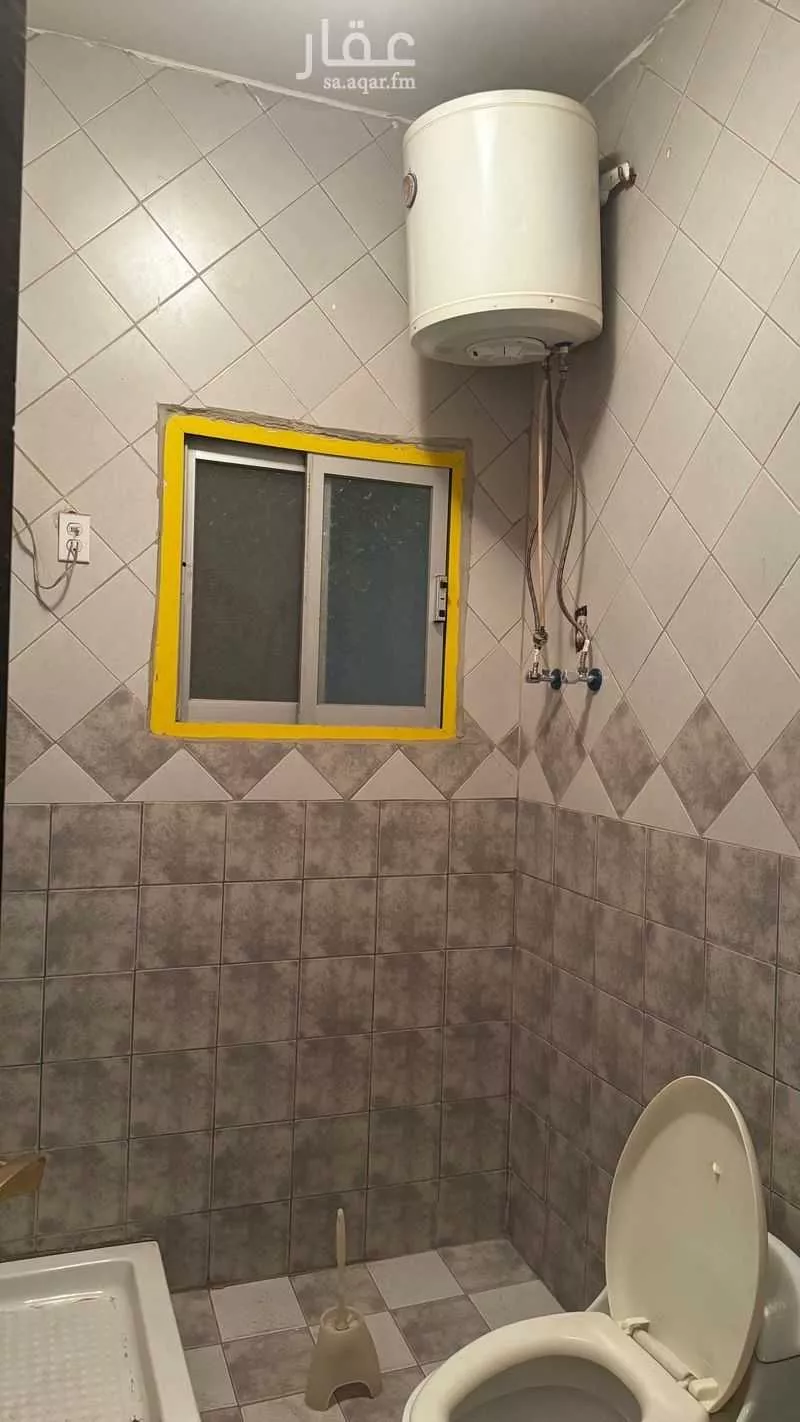 325 sqm building in Al Thuqbah 10