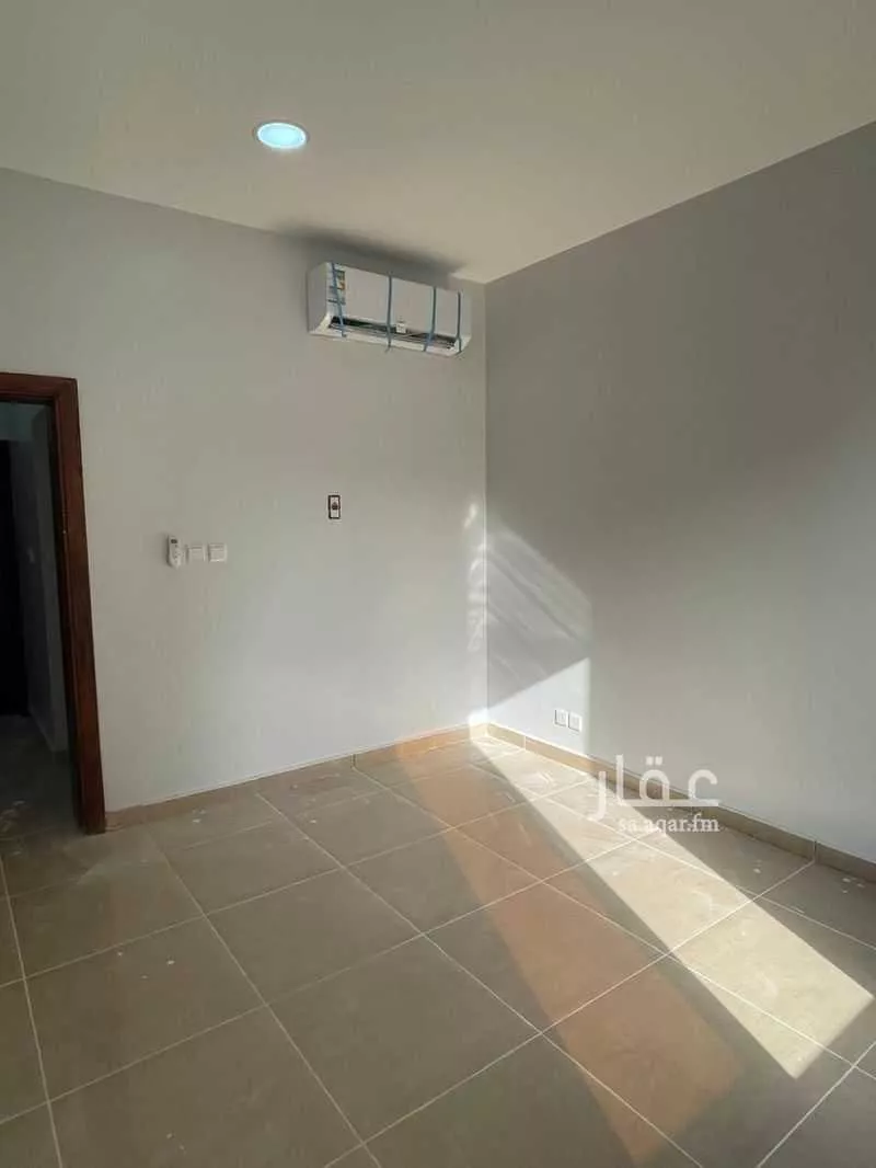 302 sqm building in North Al Khobar 2
