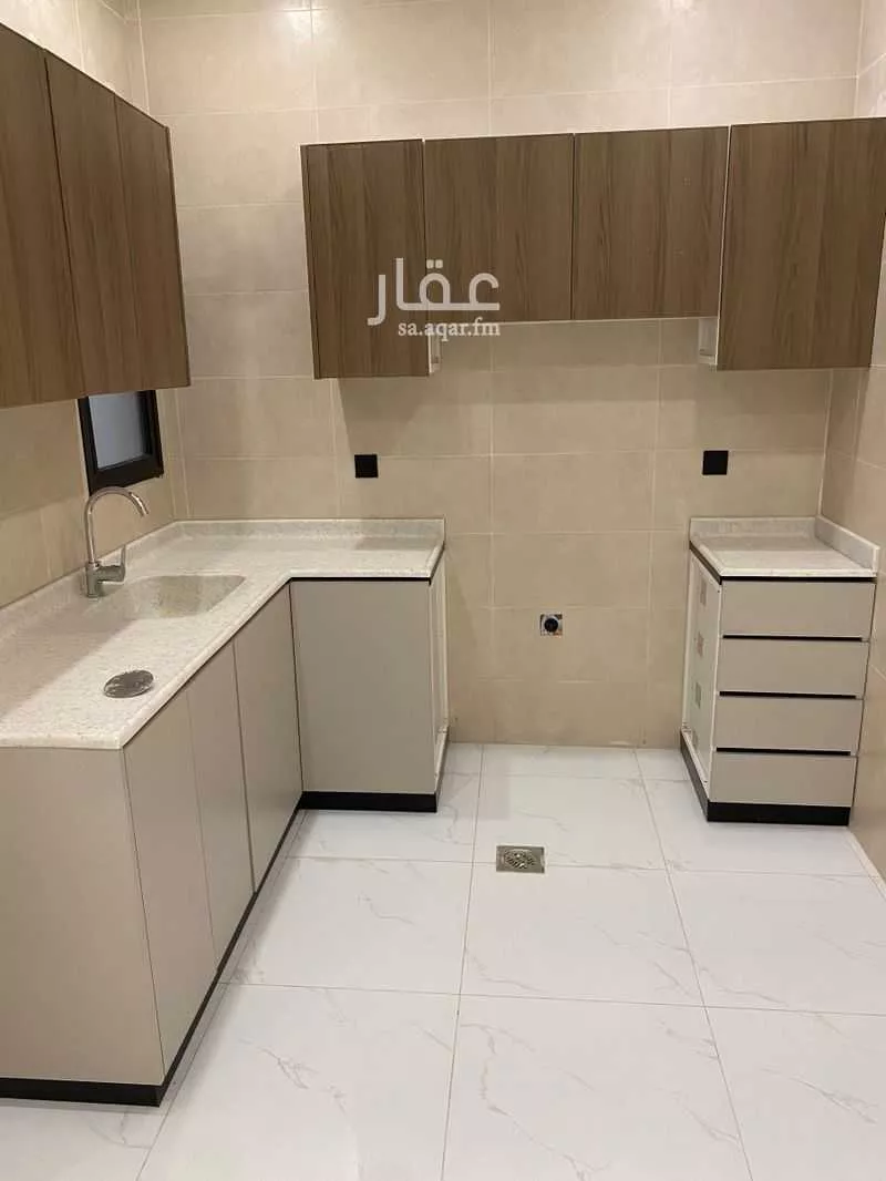 325 sqm building in South Al Khobar 4