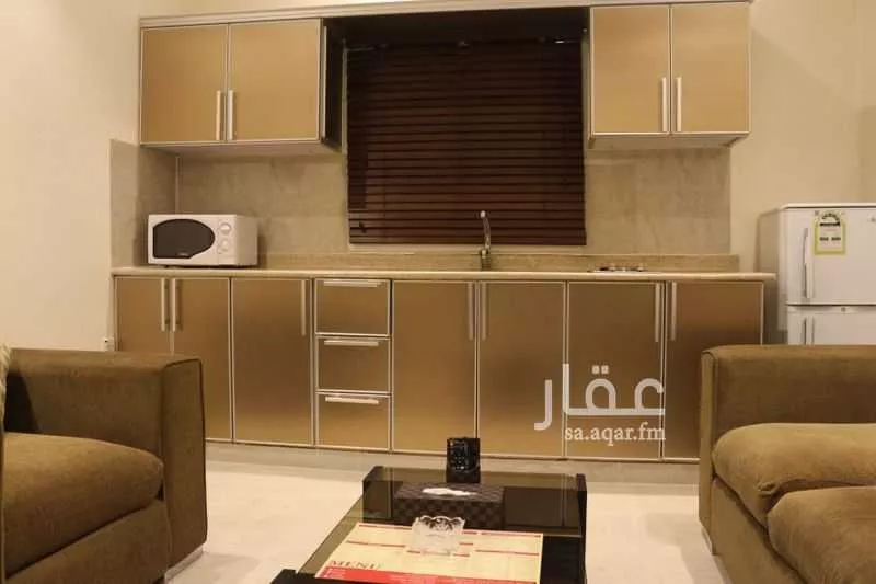 2000 sqm building in Al Olaya 10