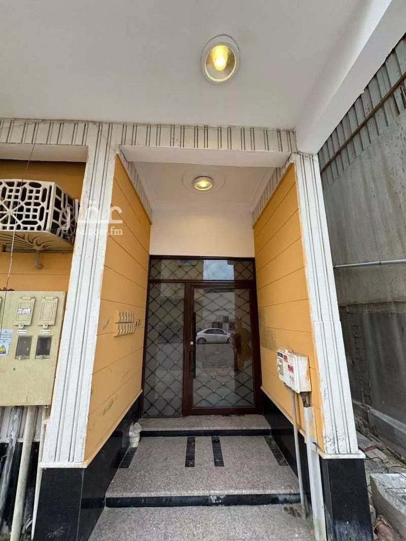 162 sqm building in Al Thuqbah 2
