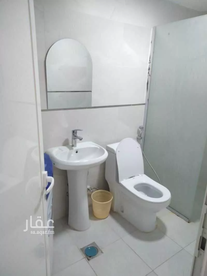 348 sqm building in Al Aqrabiyah 2