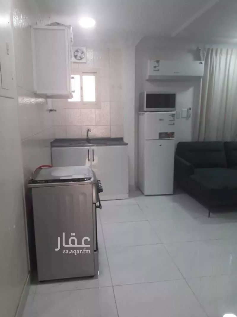 348 sqm building in Al Aqrabiyah 6