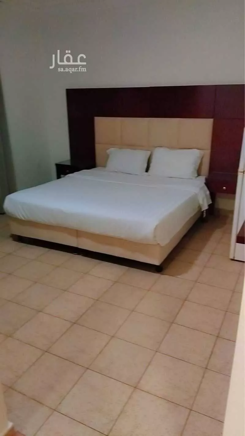 600 sqm building in Al Olaya 7