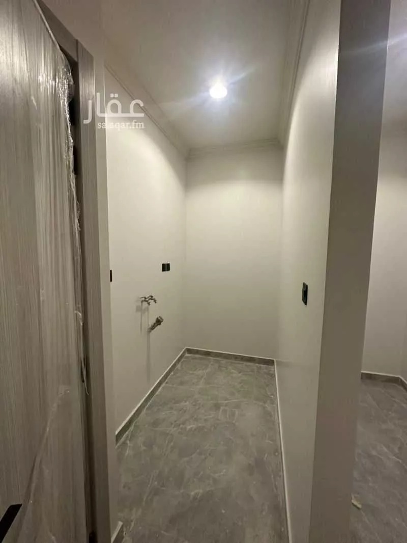 928 sqm building in Al Hamra 15