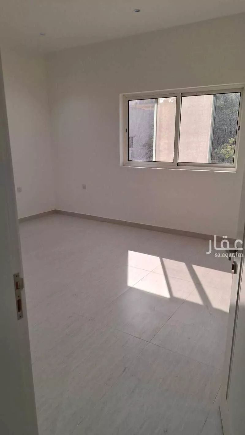 عمارة 620 م² في الجسر 5