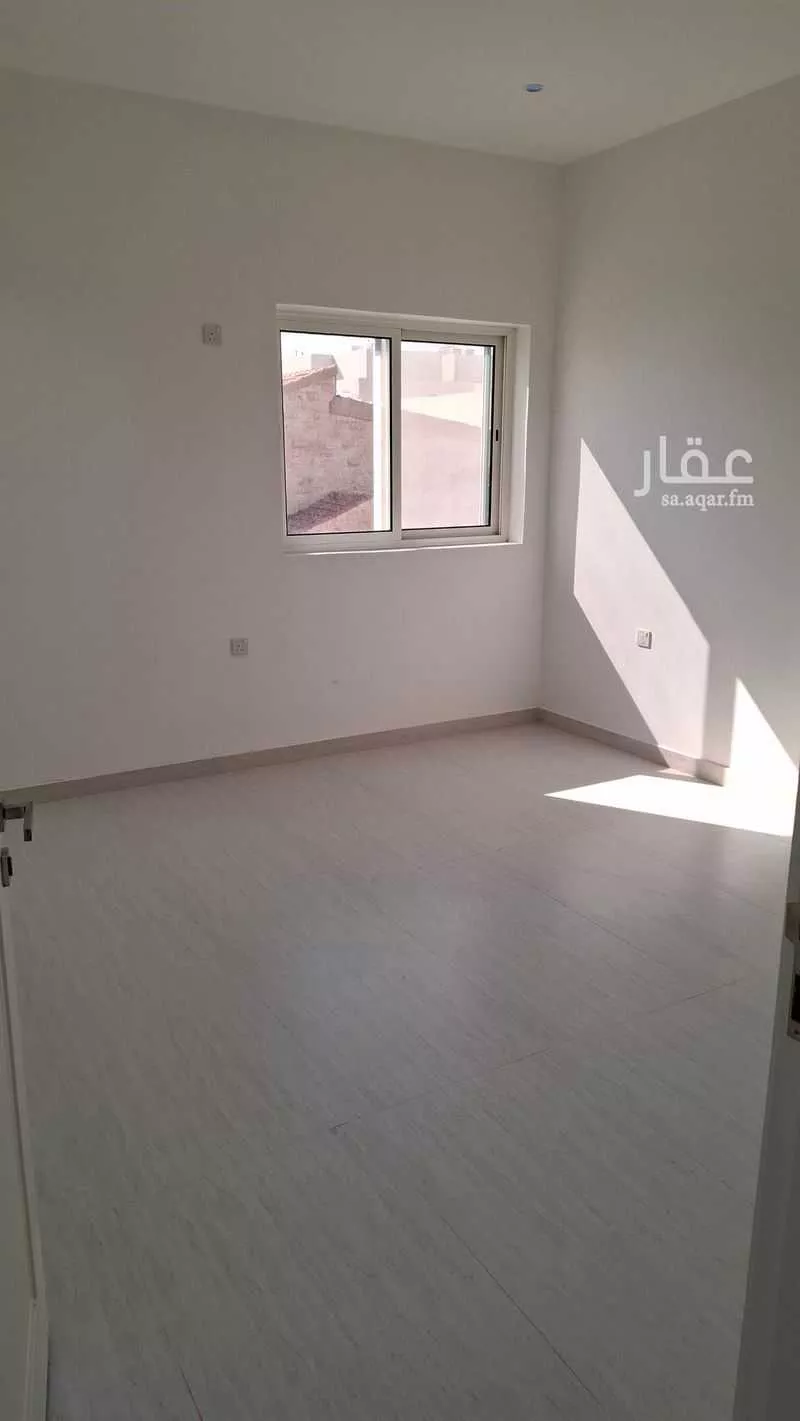 عمارة 620 م² في الجسر 8