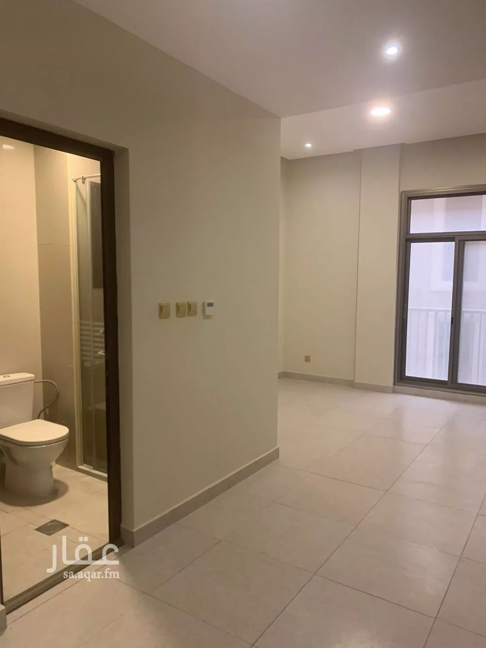 714 sqm building in Al Olaya 3