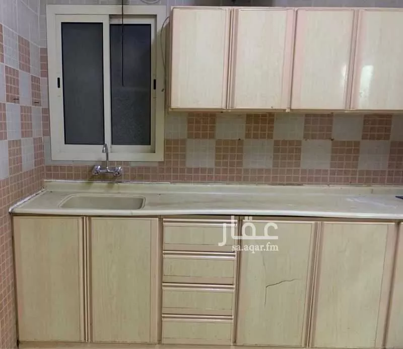 عمارة 325 م² في الثقبة 2
