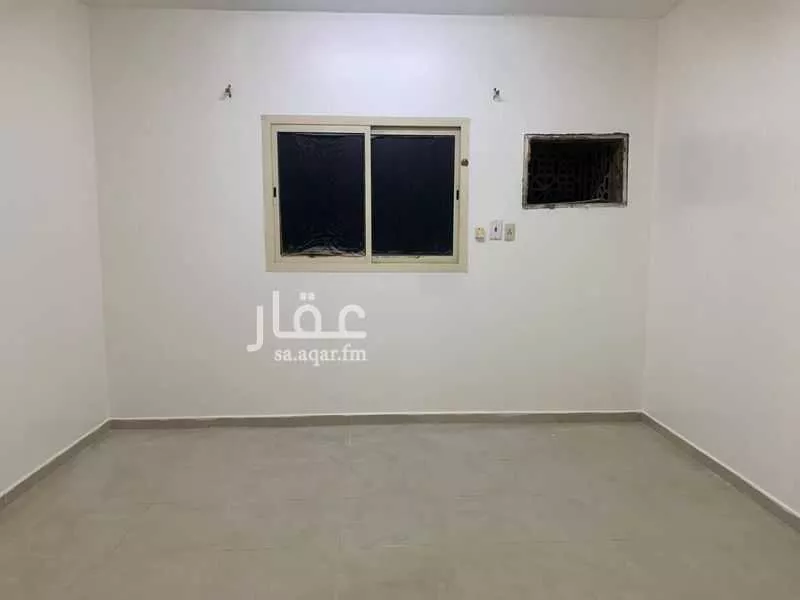 عمارة 325 م² في الثقبة 5