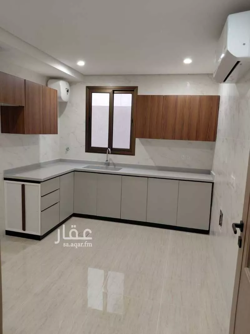 عمارة 800 م² في الراكة الشمالية 5