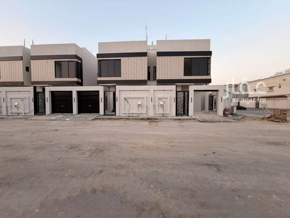 فيلا 8 غرف في الشراع 3