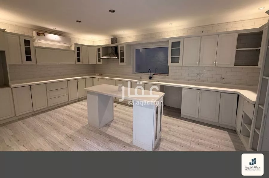 6 bedroom villa in At Tahliyah, Eastern Province 13