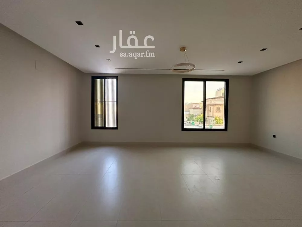 فيلا 4 غرف في الشراع، الدمام 10