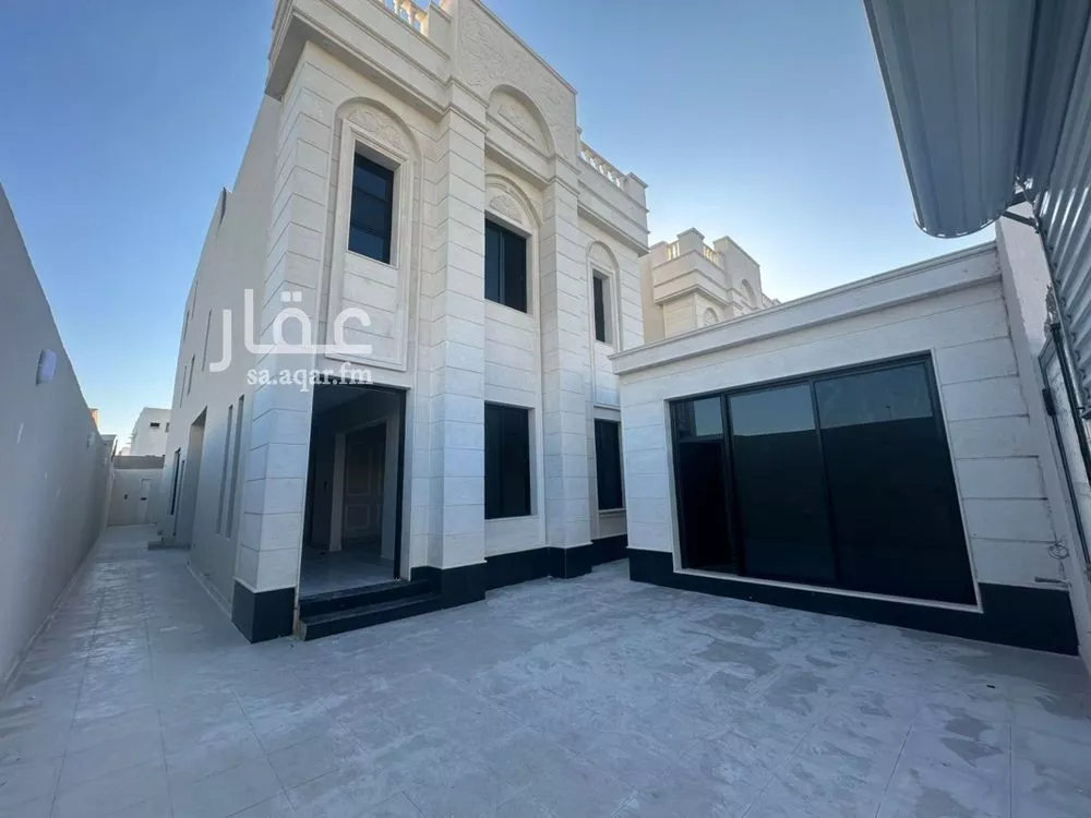 7 bedroom villa in Al Shiraa 3
