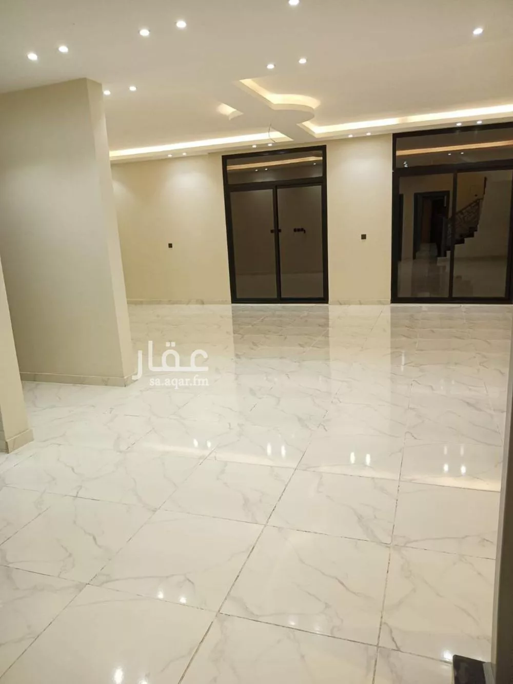 6 bedroom villa in Al Amwaj 4