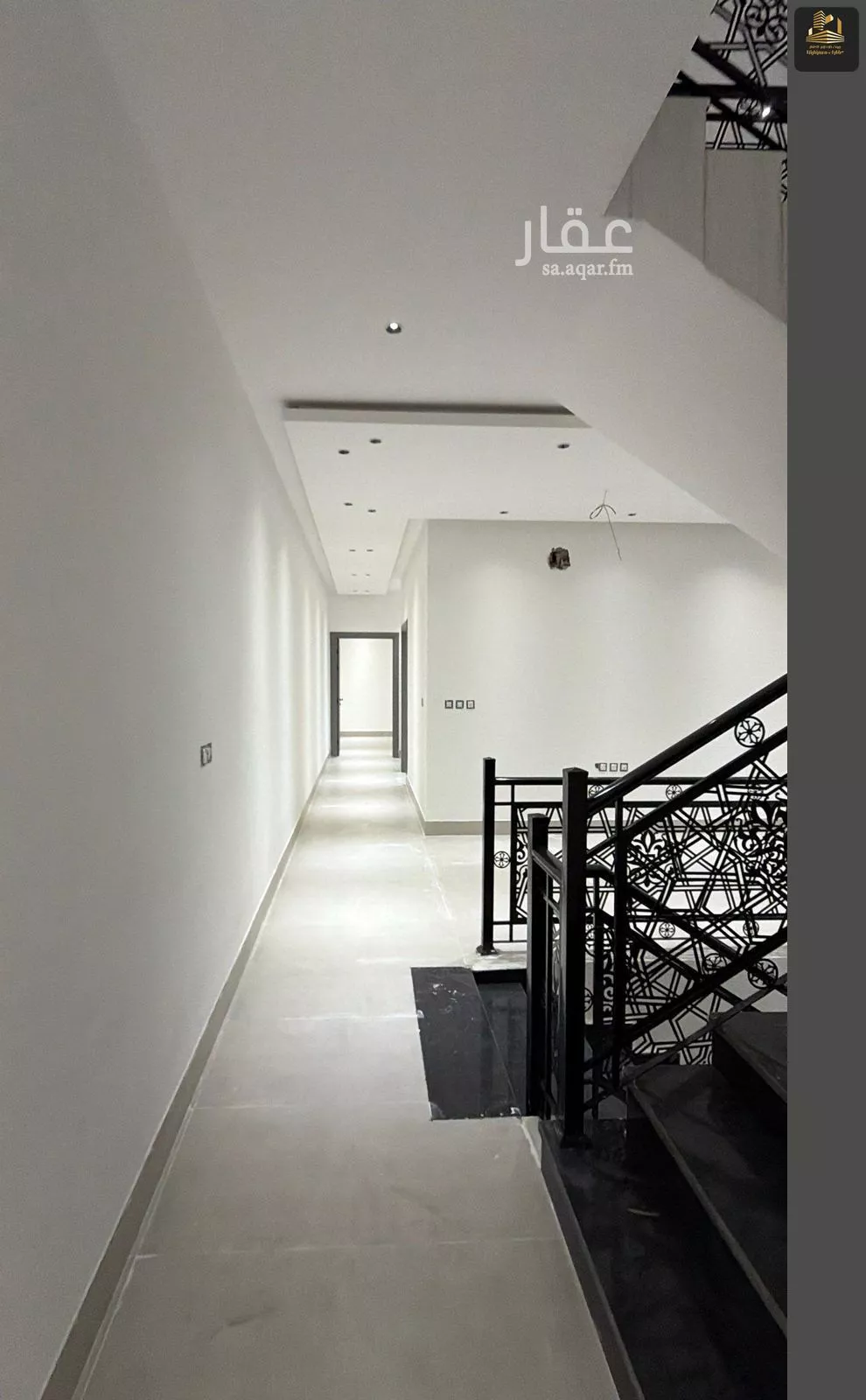 6 bedroom villa in Al Amwaj 13