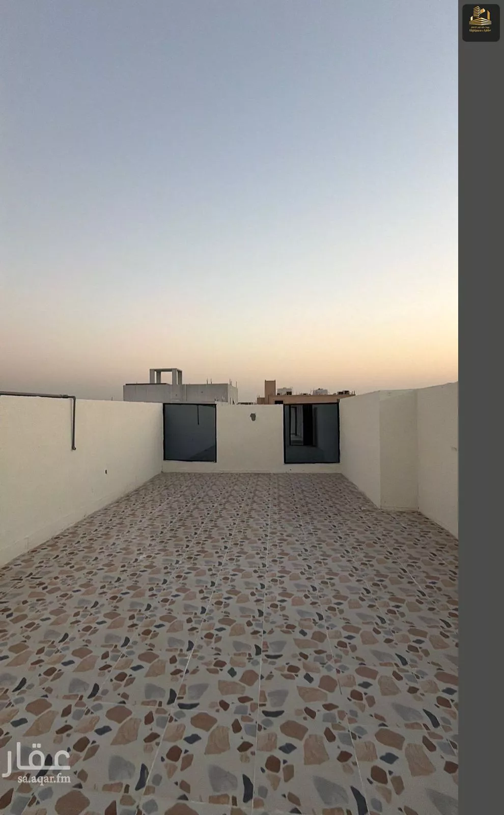 6 bedroom villa in Al Amwaj 18
