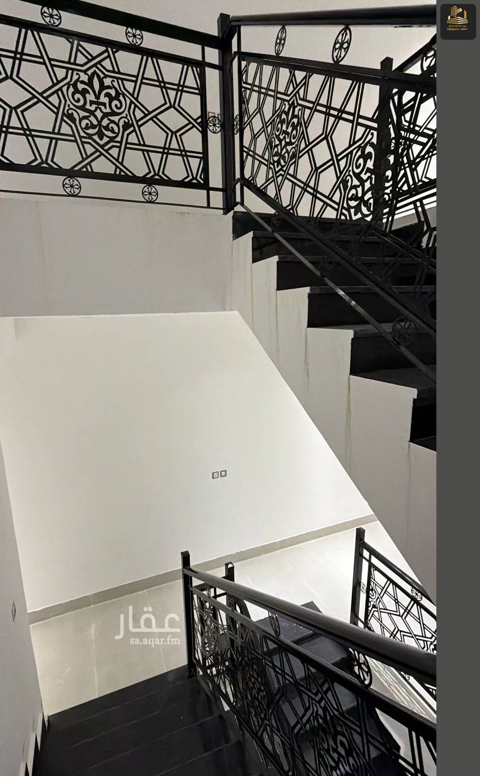 6 bedroom villa in Al Amwaj 19