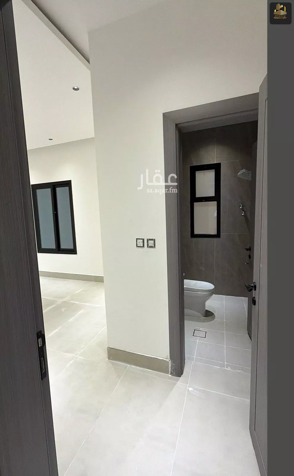 6 bedroom villa in Al Amwaj 20