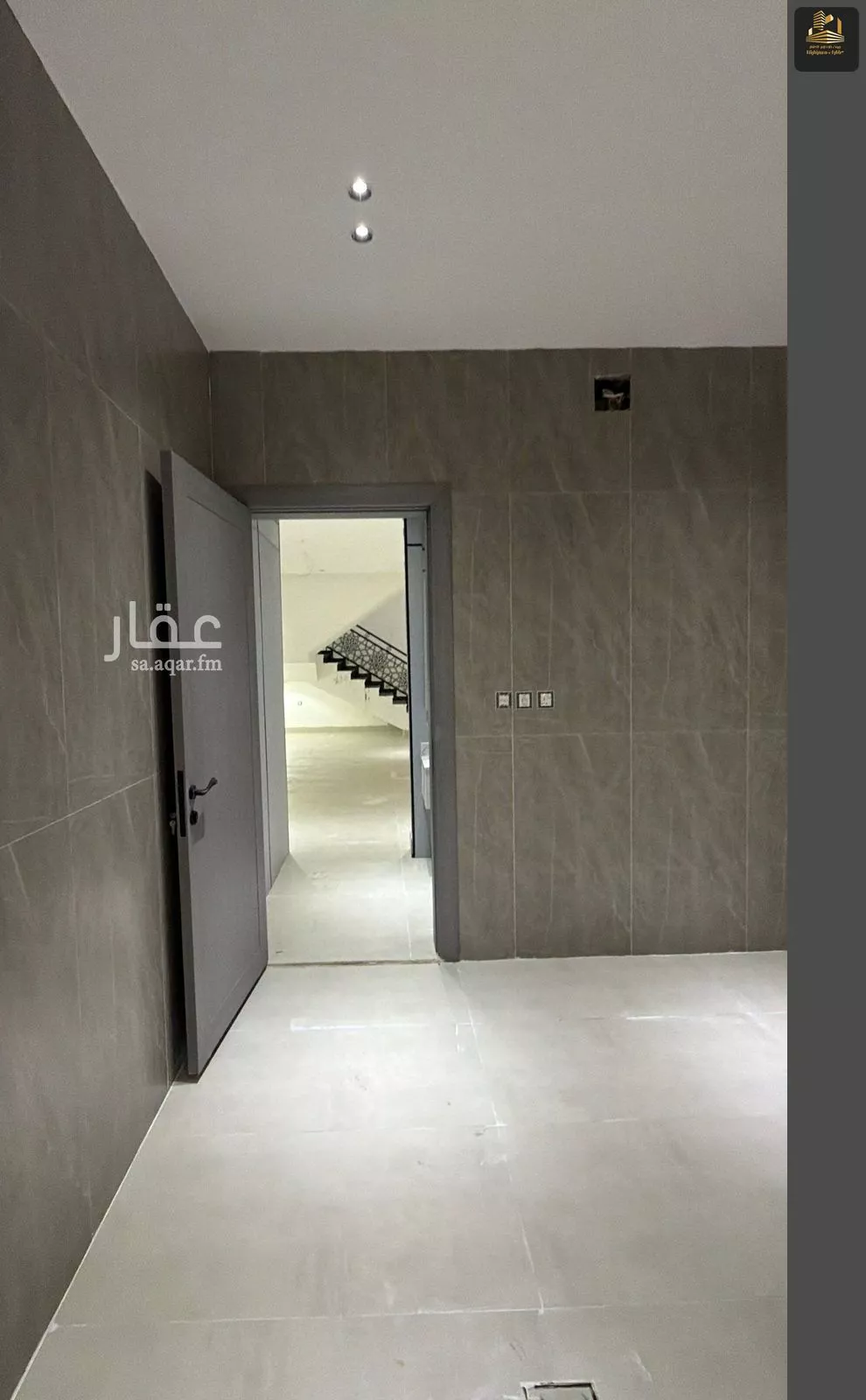 6 bedroom villa in Al Amwaj 3