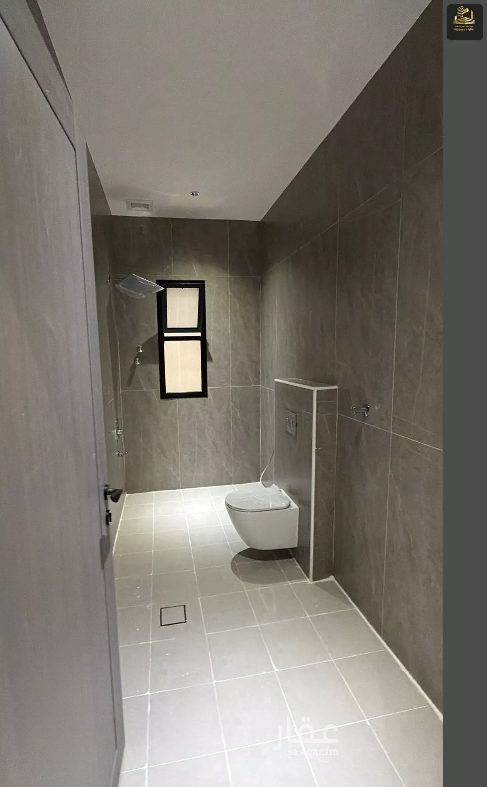 6 bedroom villa in Al Amwaj 24