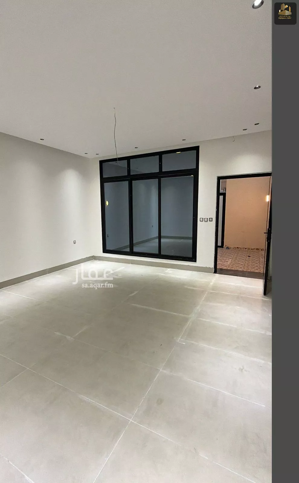 6 bedroom villa in Al Amwaj 4