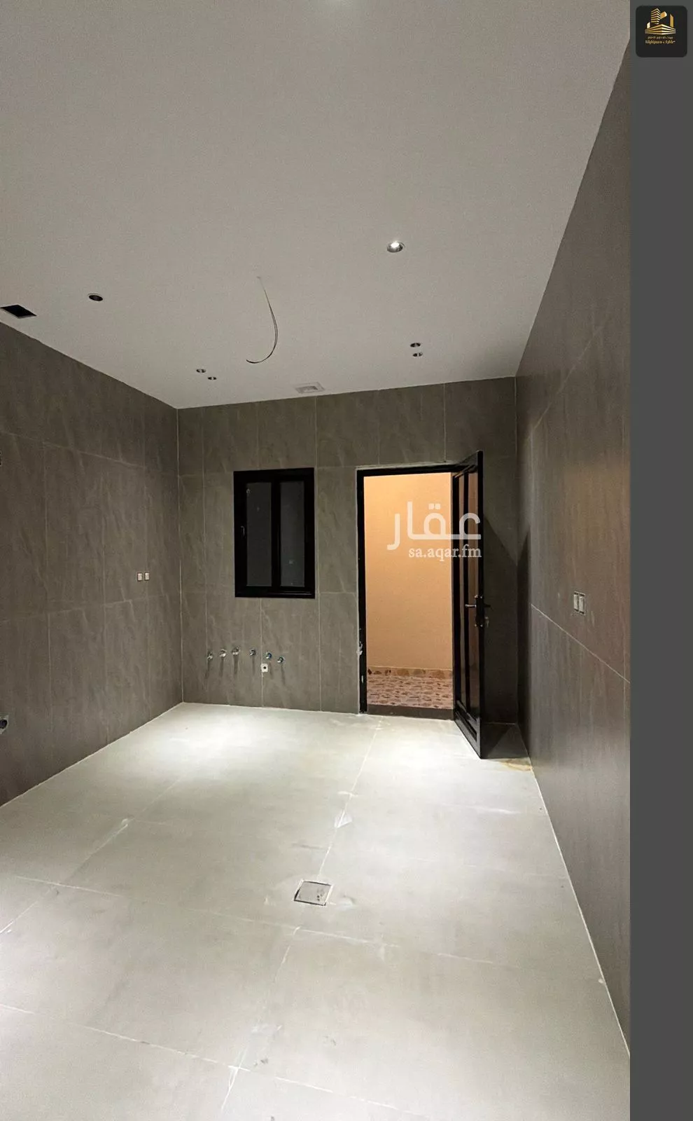 6 bedroom villa in Al Amwaj 8