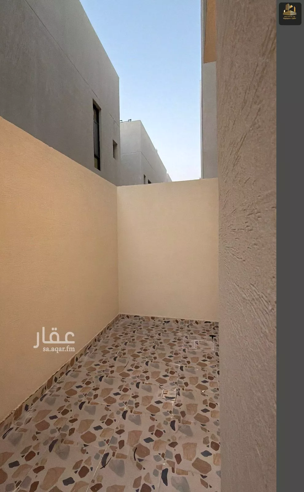6 bedroom villa in Al Amwaj 9