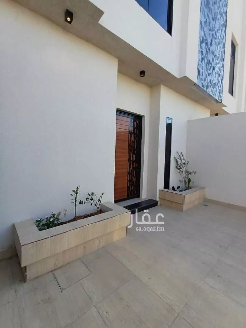 5 bedroom villa in Al Buhairah 3
