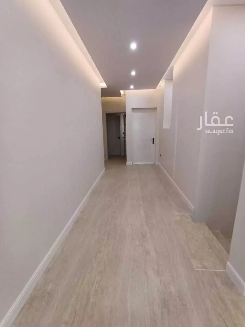 5 bedroom villa in Al Buhairah 21