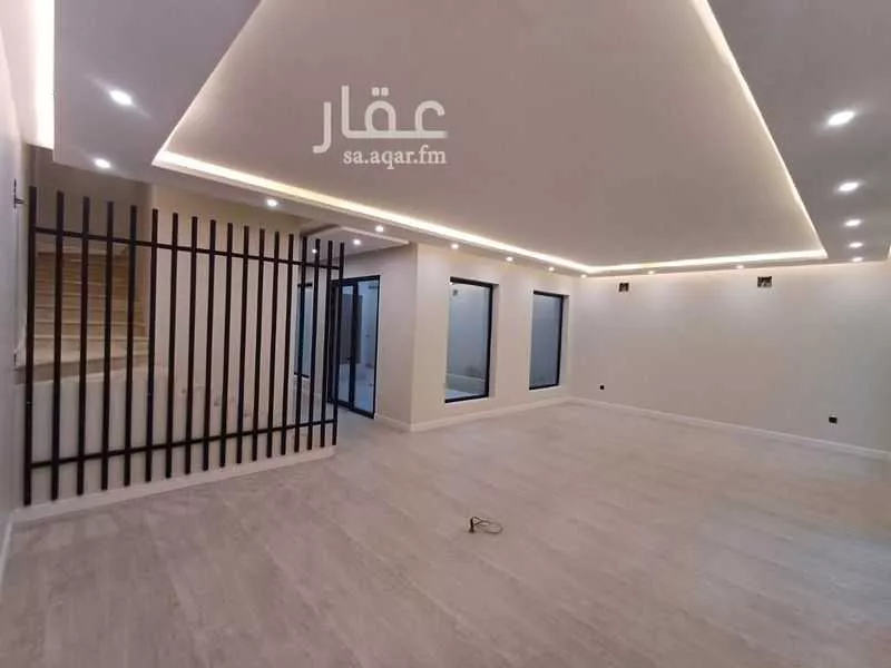 5 bedroom villa in Al Buhairah 8