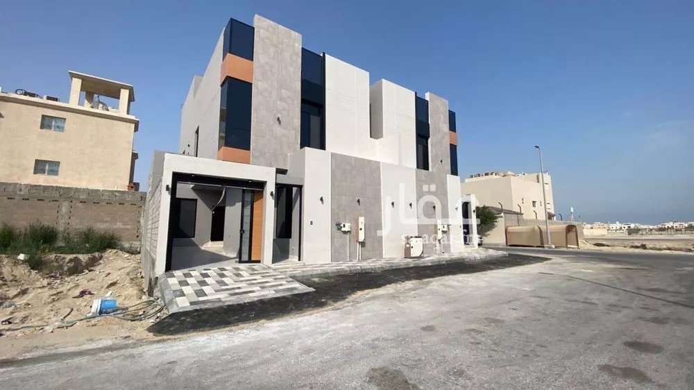 7 bedroom villa in As Sawari 8