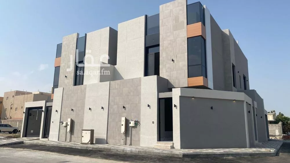 7 bedroom villa in As Sawari 10