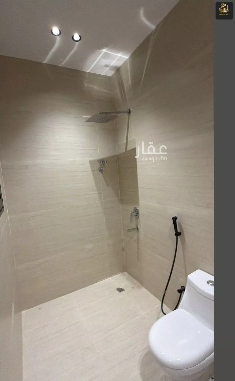 فيلا 6 غرف في الشراع 4