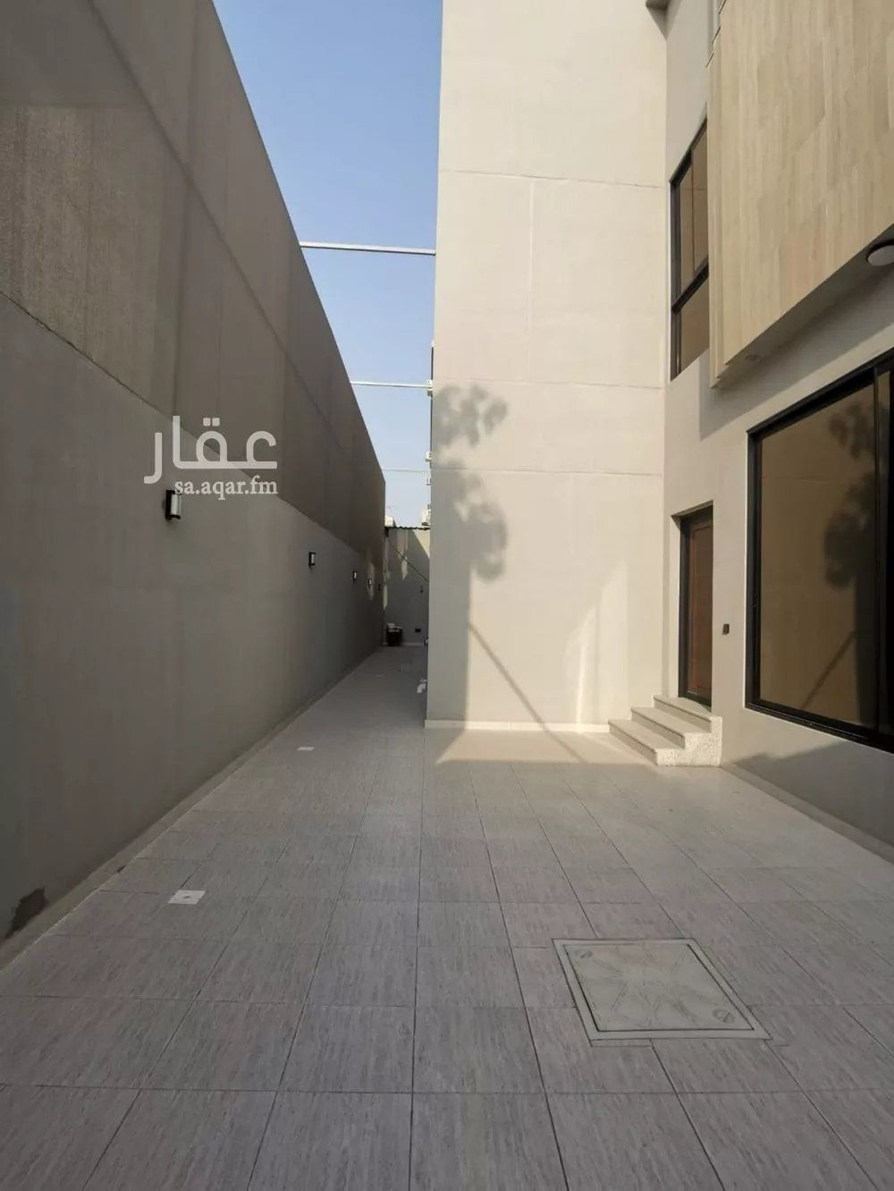 فيلا 4 غرف في العقربية 20