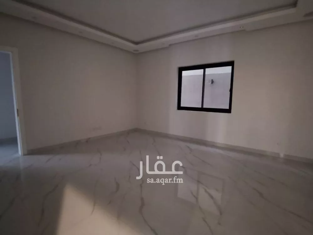 فيلا 4 غرف في العقربية 8