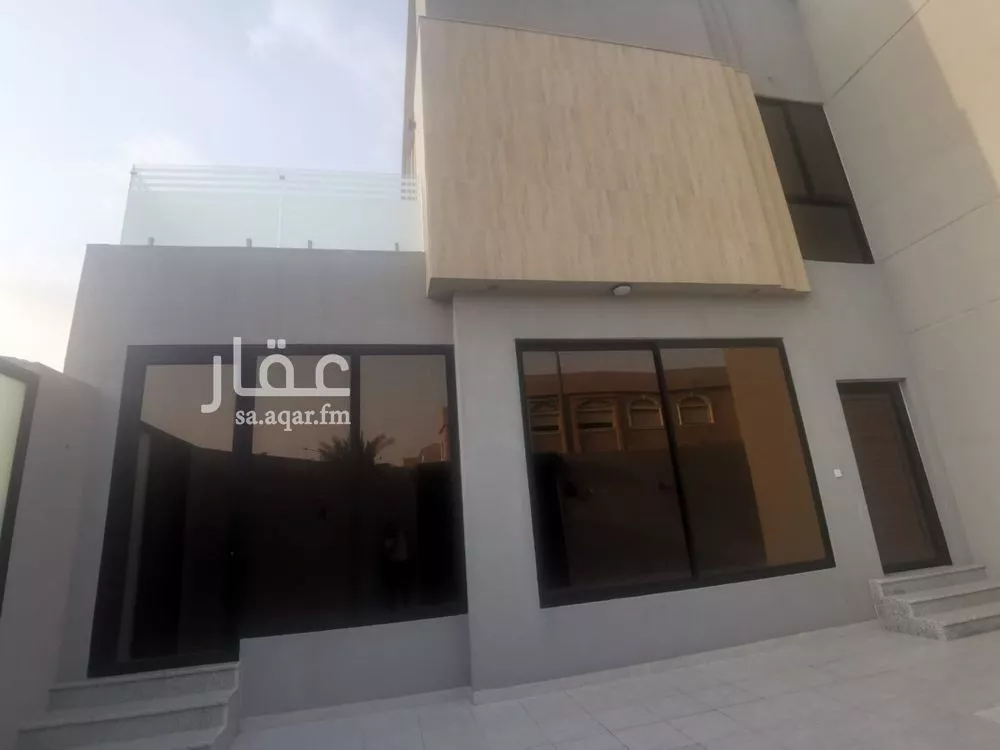 فيلا 4 غرف في العقربية 10