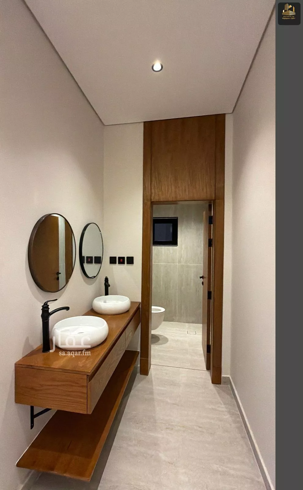 6 bedroom villa in Al Shiraa 9