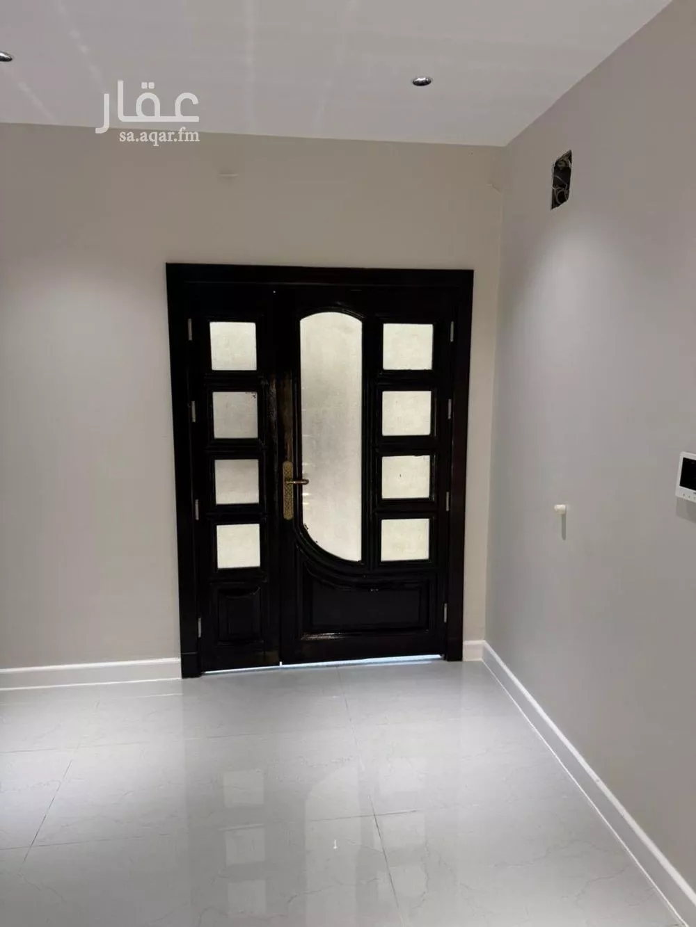 9 bedroom villa in Al Amwaj 2