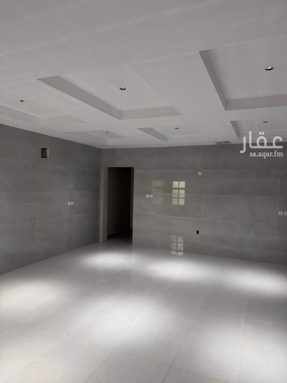9 bedroom villa in Al Amwaj 7