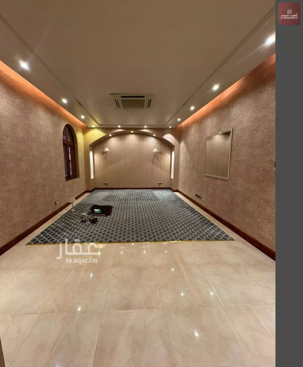 6 bedroom villa in Al Yarmouk 25