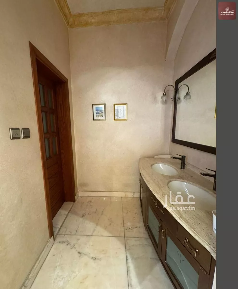 6 bedroom villa in Al Yarmouk 28