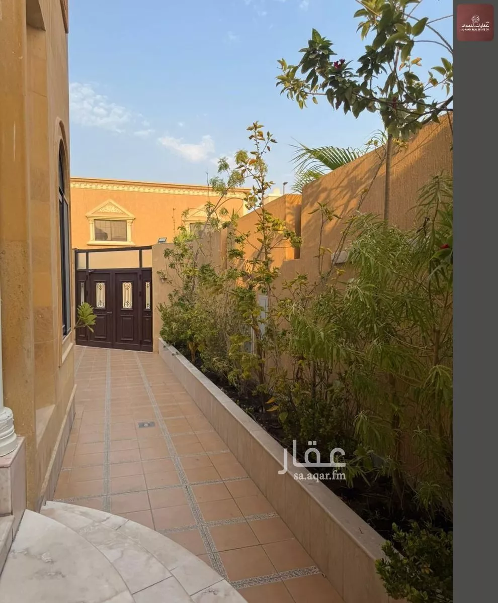 6 bedroom villa in Al Yarmouk 6
