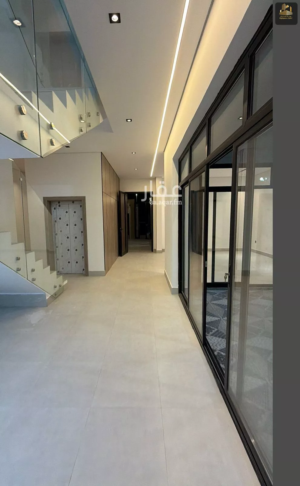 5 bedroom villa in Al Buhairah 3