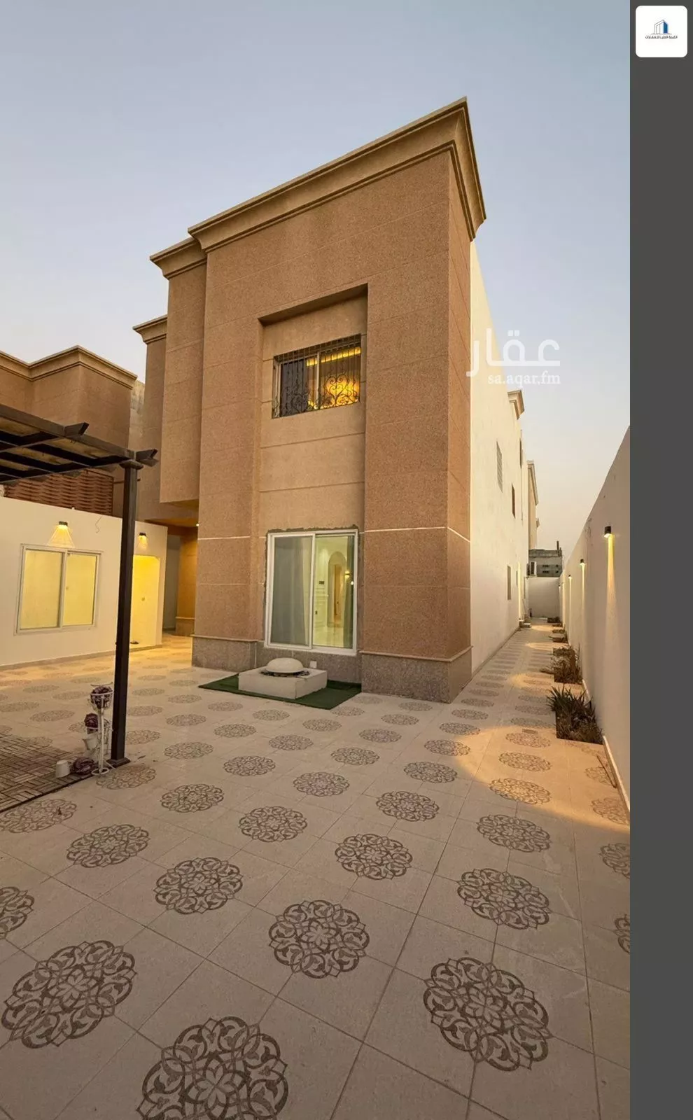 9 bedroom villa in At Tahliyah 2